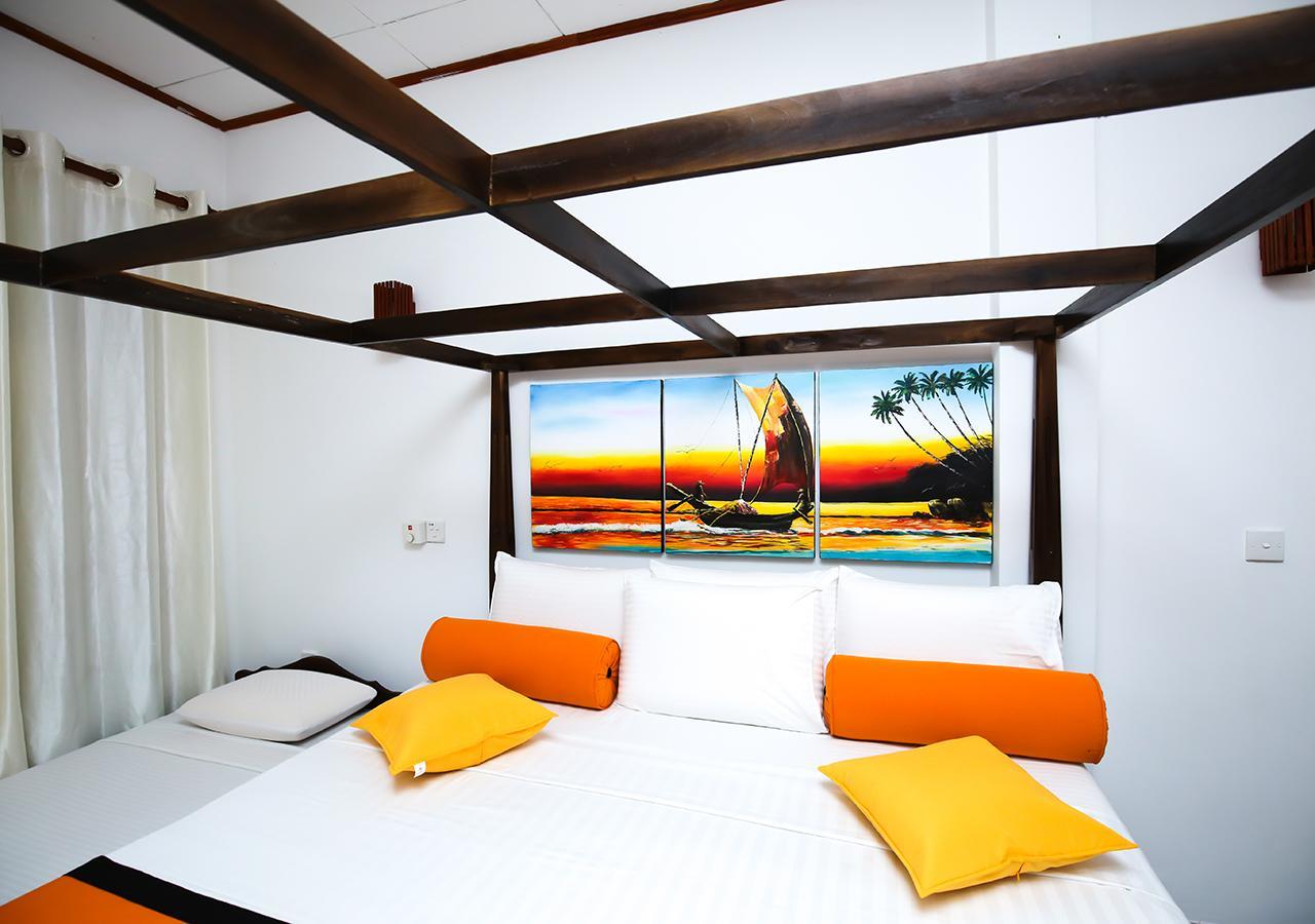 Celestial Inn Mirissa Dış mekan fotoğraf