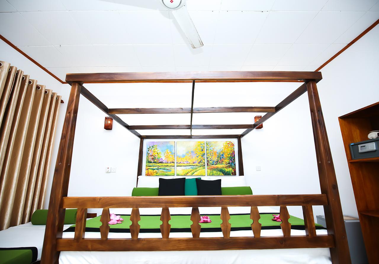 Celestial Inn Mirissa Dış mekan fotoğraf